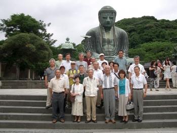 鎌倉の大仏での記念撮影の写真